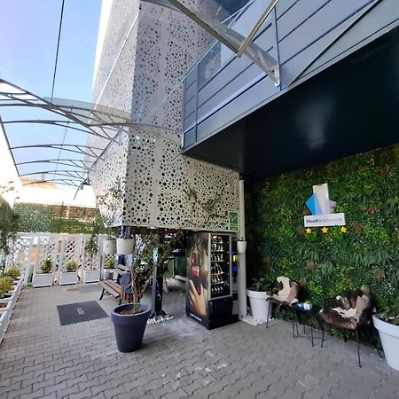 טימישוארה Apartments Steel Residence- Tesla Drive Experience מראה חיצוני תמונה