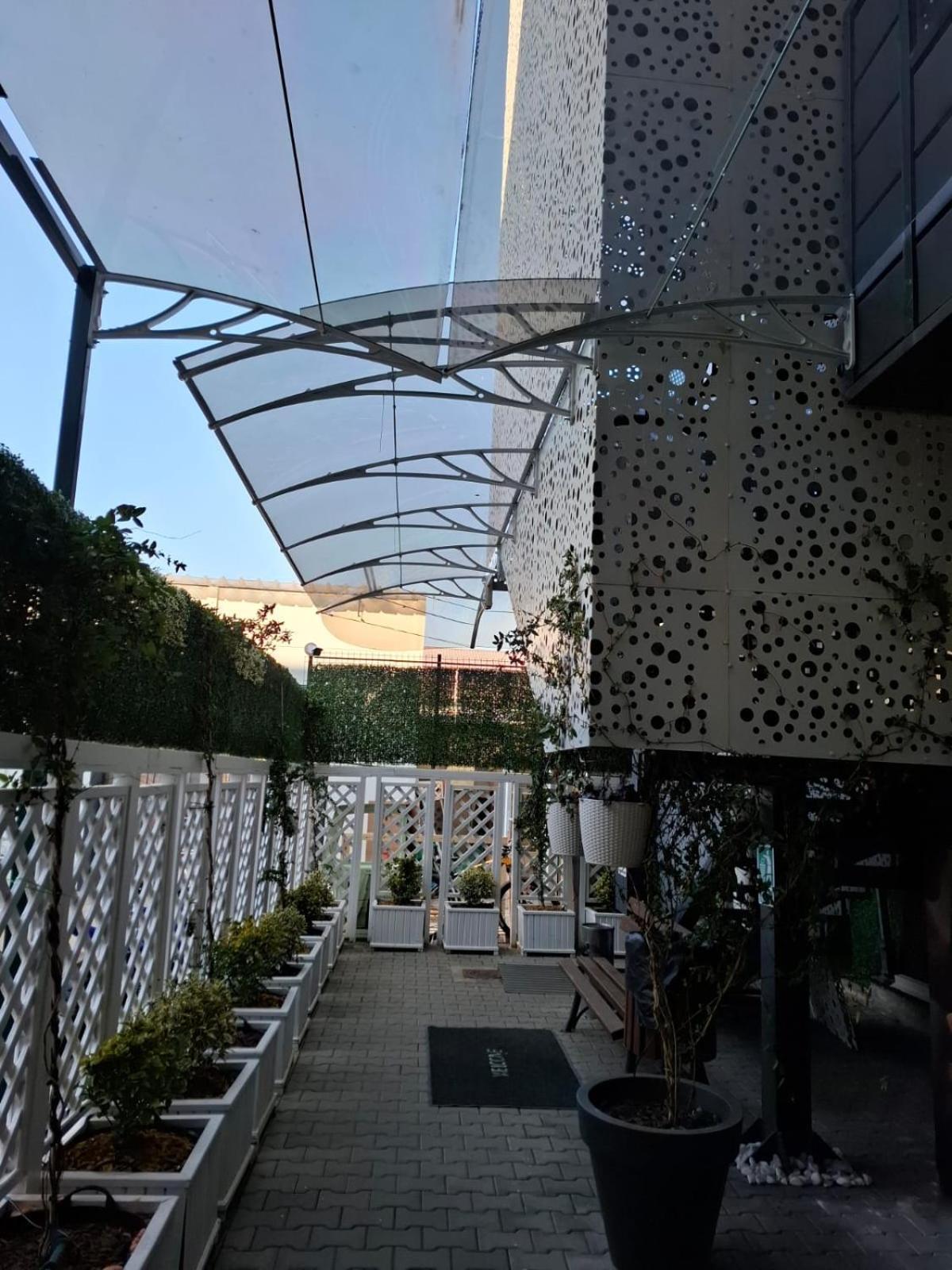 טימישוארה Apartments Steel Residence- Tesla Drive Experience מראה חיצוני תמונה