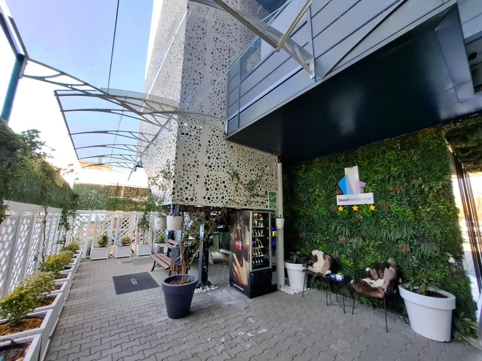 טימישוארה Apartments Steel Residence- Tesla Drive Experience מראה חיצוני תמונה