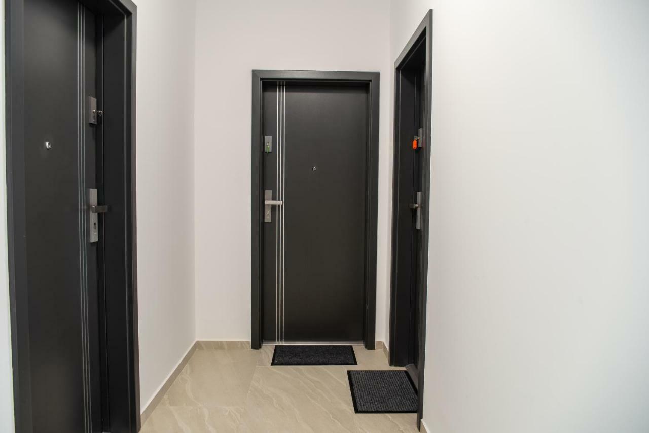 טימישוארה Apartments Steel Residence- Tesla Drive Experience מראה חיצוני תמונה